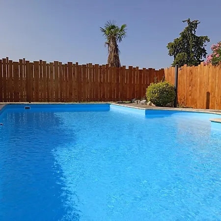 Apartment La Glycine