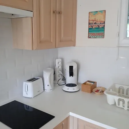 La Glycine Apartment